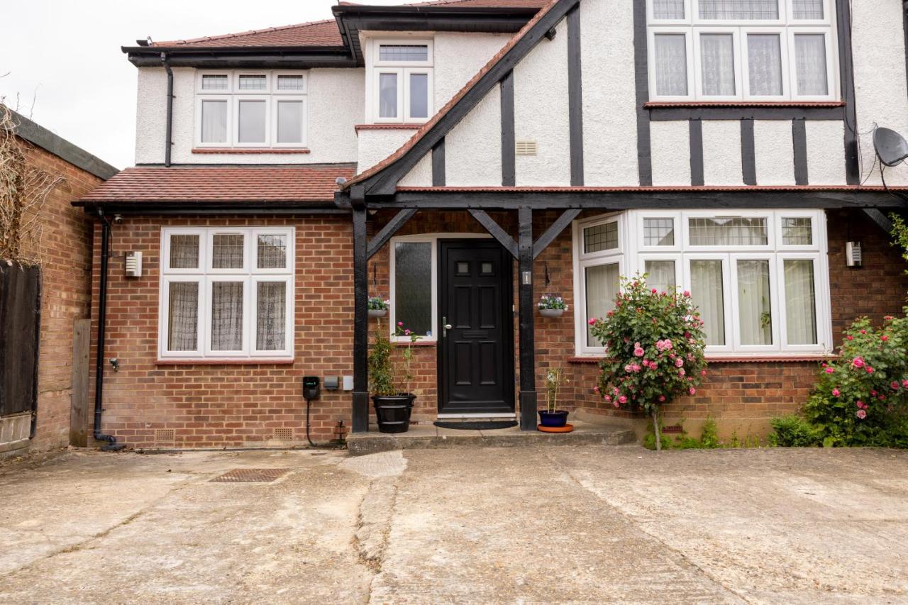 London Vegetarian Smoke & Pet Free En-Suite With Ev Parking Edgware Bagian luar foto