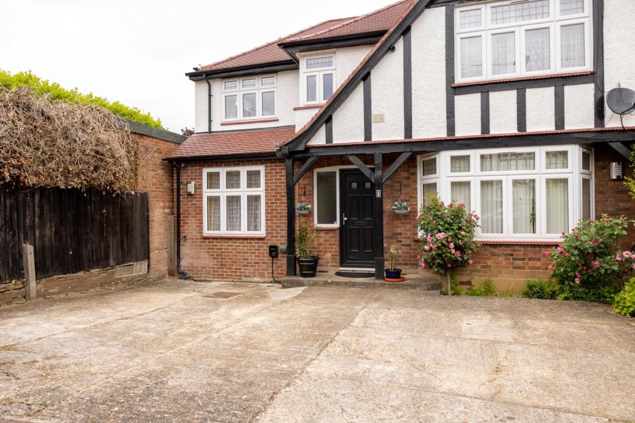 London Vegetarian Smoke & Pet Free En-Suite With Ev Parking Edgware Bagian luar foto