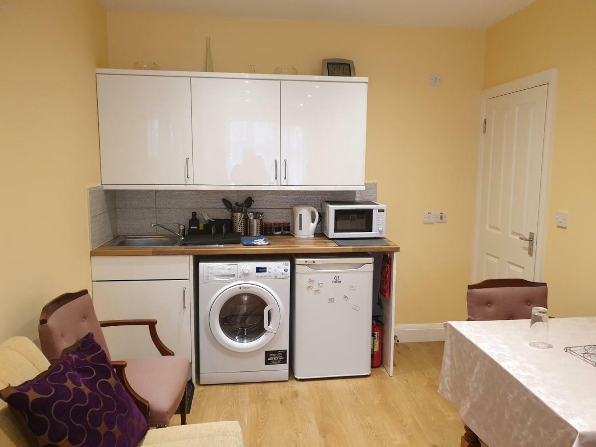 London Vegetarian Smoke & Pet Free En-Suite With Ev Parking Edgware Bagian luar foto